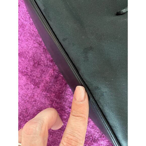 COACH Mercer Clip Purse Black - Picture 11 of 14